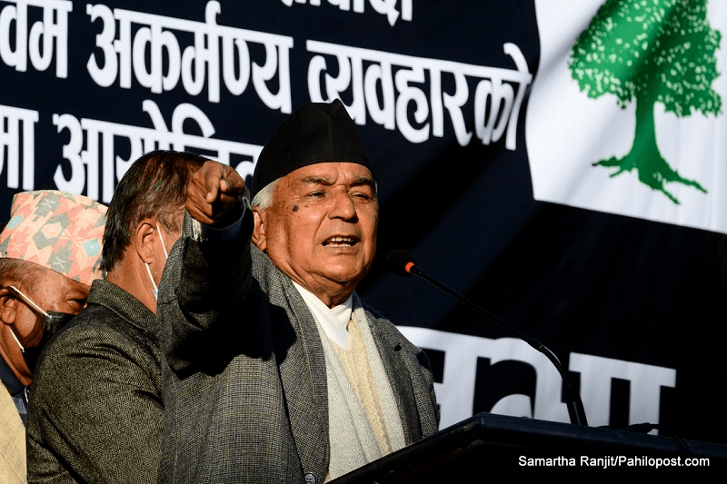 सभापतिको उम्मेद्वार हुन रामचन्द्र पौडेलको दौडधुप : बत्तिसपुतलीको बैठक छाडेर कृष्ण सिटौलासँग भेट