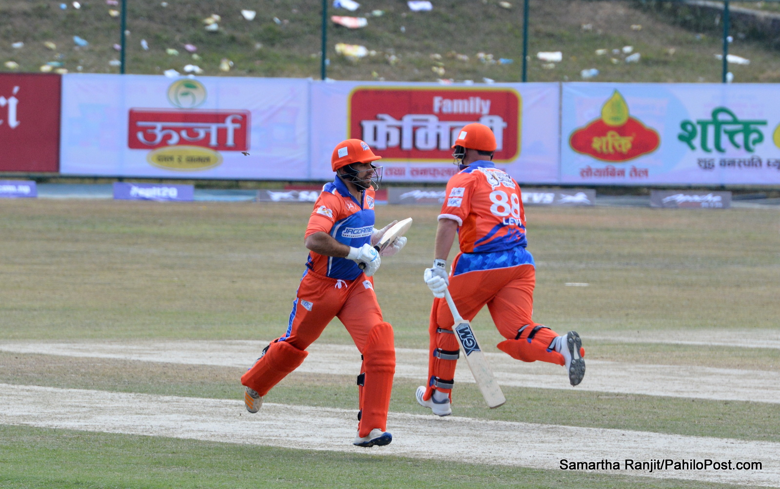 पोखरा राइनोजले बनायो इपीएलकै उच्च स्कोर, भैरहवा ग्लाडिएटर्सलाई दियो २१६ रनको लक्ष्य
