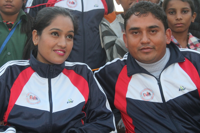धुर्मुस सुन्तलीको दोहोरी भाग २, गरे गीतबाटै सरकारलाई प्रश्‍न