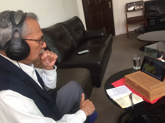 अर्थ समितिको बैठक रोकिएपछि पूर्व प्रम भट्टराई आक्रोसित, सोधे : रोक्न कसको भिटो लागेको हो?