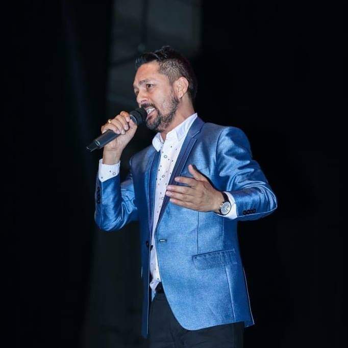 गायक रामकृष्ण ढकाल अक्सिजनको जोहो गर्न अमेरिकामा सहयोग जुटाउँदै