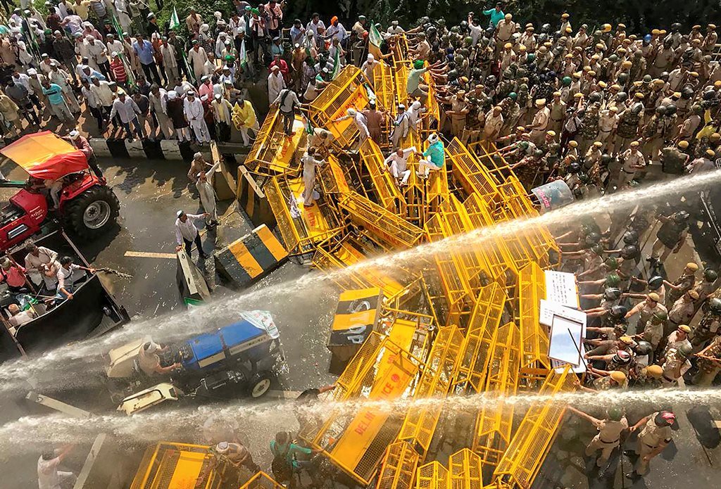 दमनका बीच दिल्ली पुगेर समाप्त भयो भारतीय किसान आन्दोलन: विश्वमा आज