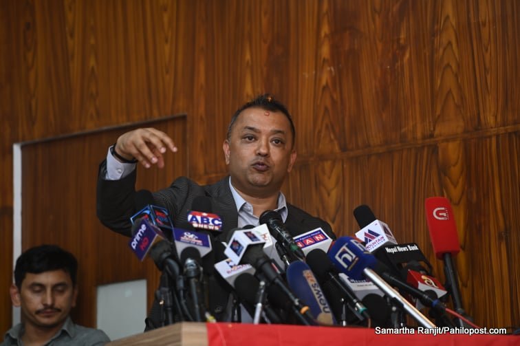 गगन थापाले भने : काठमाडौं महानगरलाई ‘महान घर’ बनाउन सिर्जना सिंहले सक्नुहुन्छ