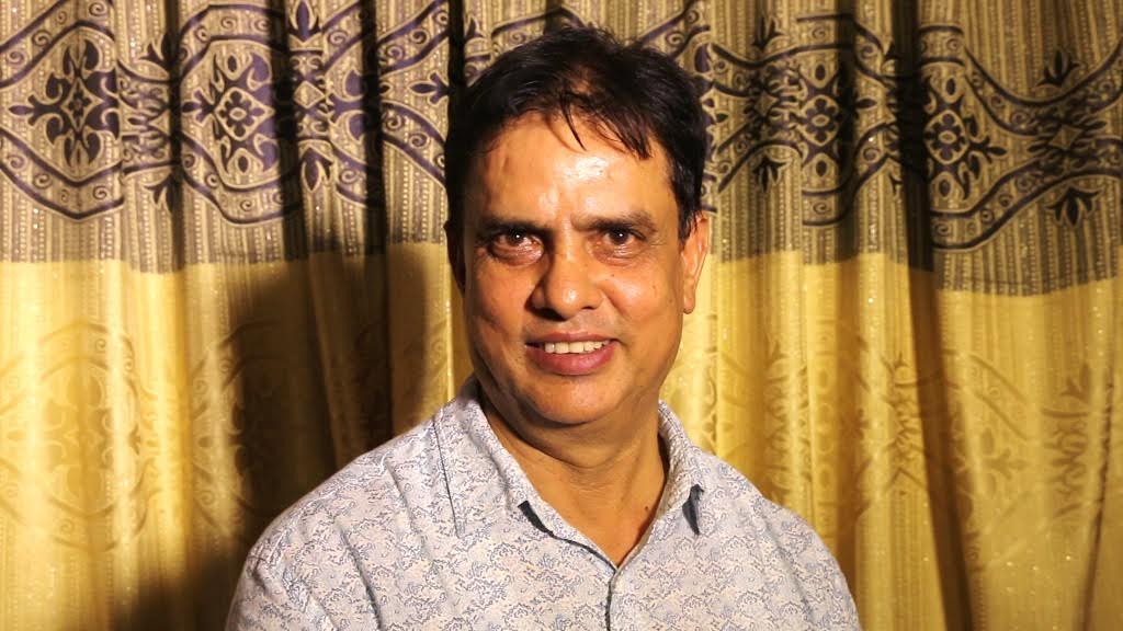 हास्यकलाकार हरिवंश आचार्यलाई पनि कोभिड-१९ संक्रमण पुष्टि