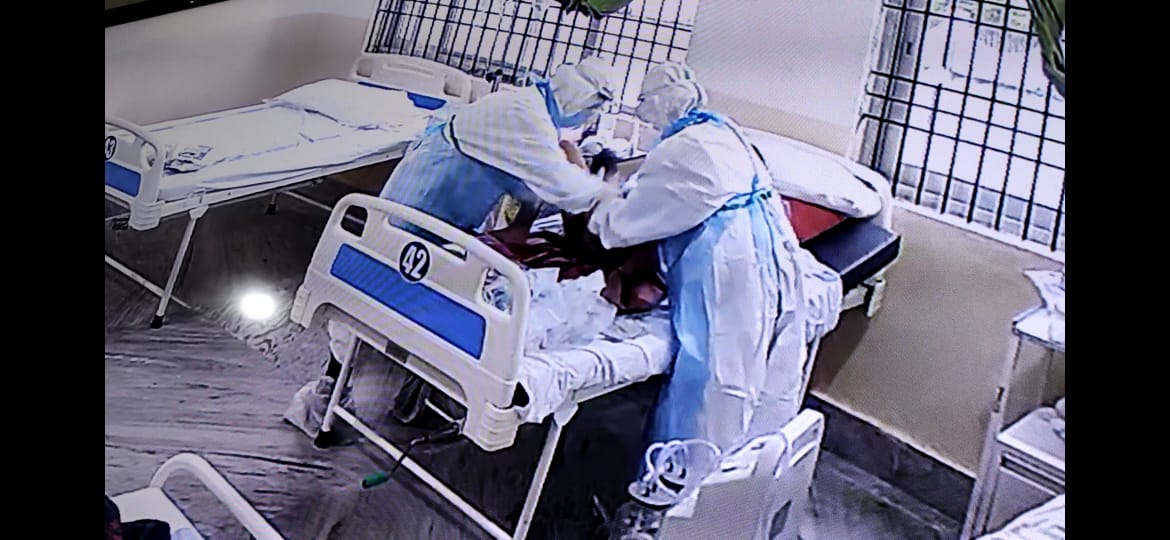 वीपी प्रतिष्ठानमा सफल भयो २० वर्षीया कोरोना संक्रमित युवतीको ‘नर्मल डेलिभरी’