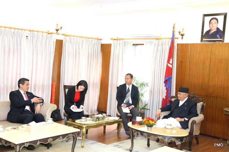 प्रधानमन्त्री ओली र चीनका उपविदेश मन्त्री वाङबीच भेट, चिनियाँ राष्ट्रपतिलाई नेपाल भ्रमणको निम्तो