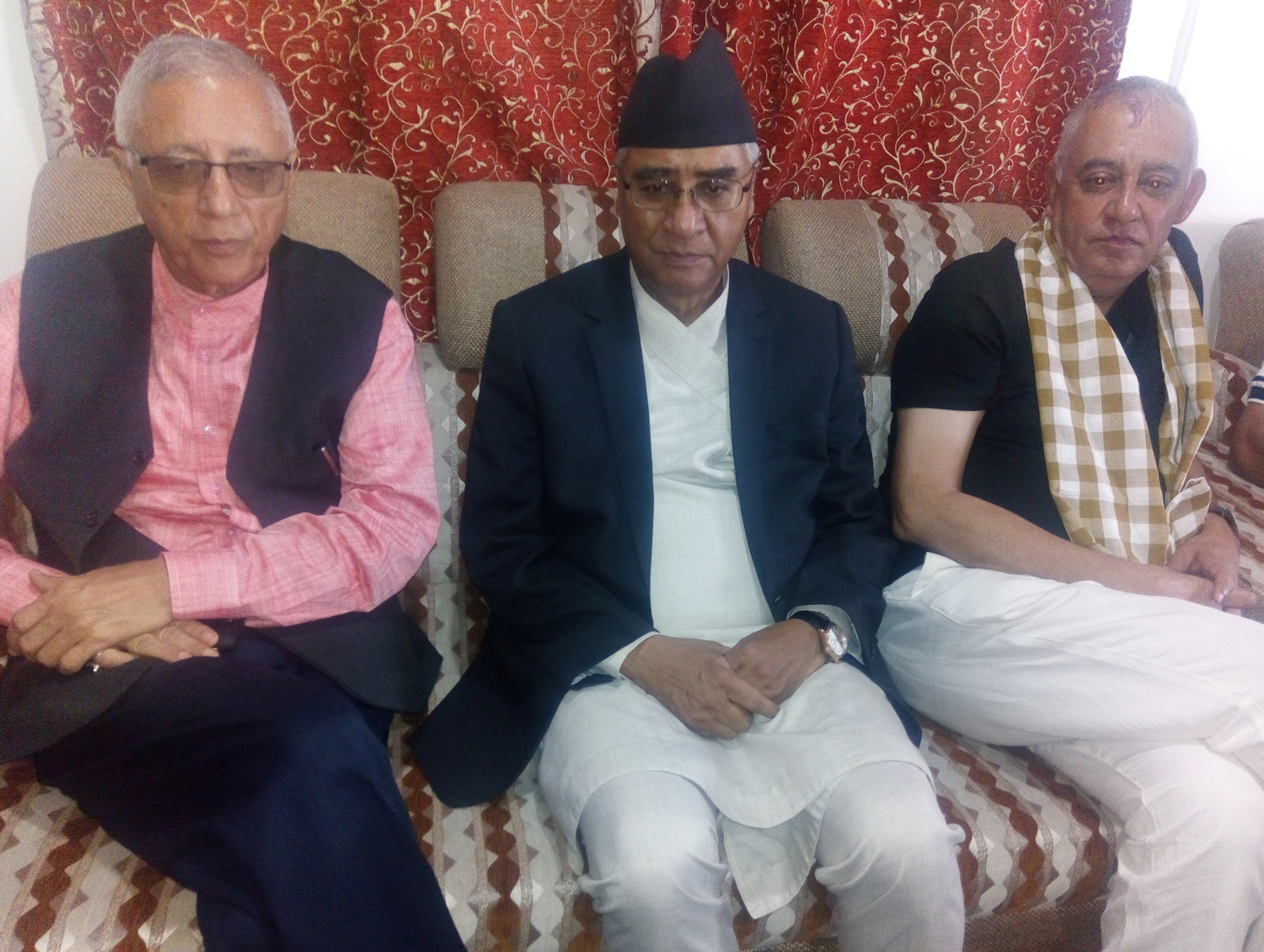  विराटनगर पुगेर प्रधानमन्त्रीले भने–मन्त्रिमण्डल अझै विस्तार हुन्छ