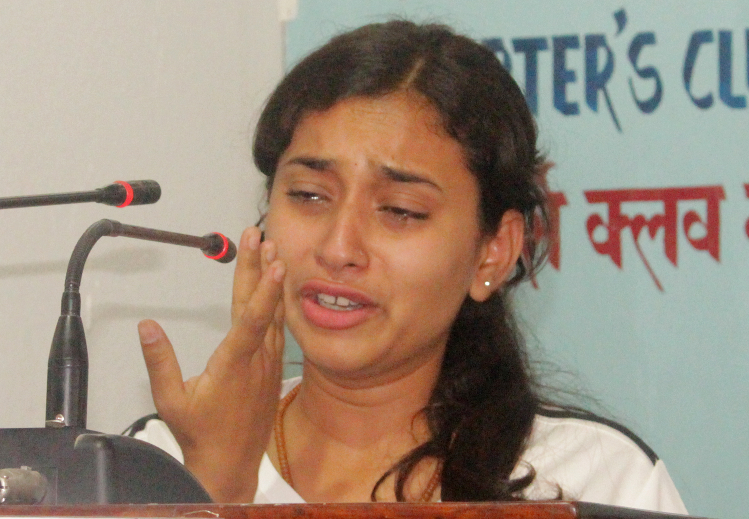 सौरभकी आमाको प्रश्नः दुई तिहाईको सरकारसँग न्याय दिने क्षमता छैन?