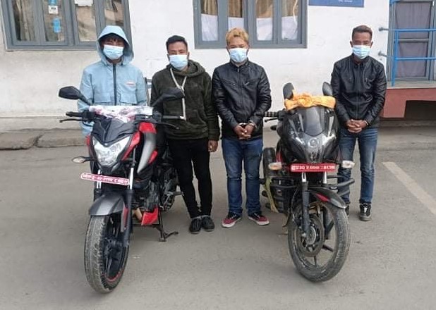 मोटरसाइकल चोरीमा संलग्न ४ जना ट्राफिक महाशाखाको नियन्त्रणमा