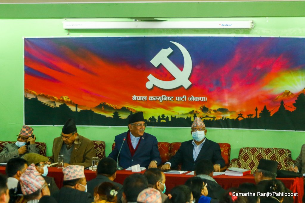 ओली पक्षीय नेताप्रति आक्रामक प्रचण्ड-नेपाल समूह : मन्त्रीदेखि संसदीय दलका उपनेता सम्मलाई कारवाही