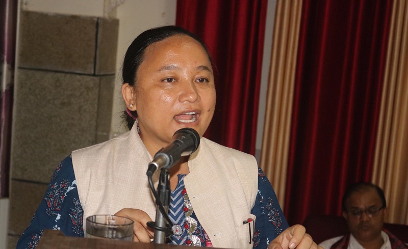 सामाजिक, आर्थिक विकास गर्नका लागि पनि सूचना प्रणाली छिटो लागू गर्नुपर्छ : मन्त्री मोक्तान