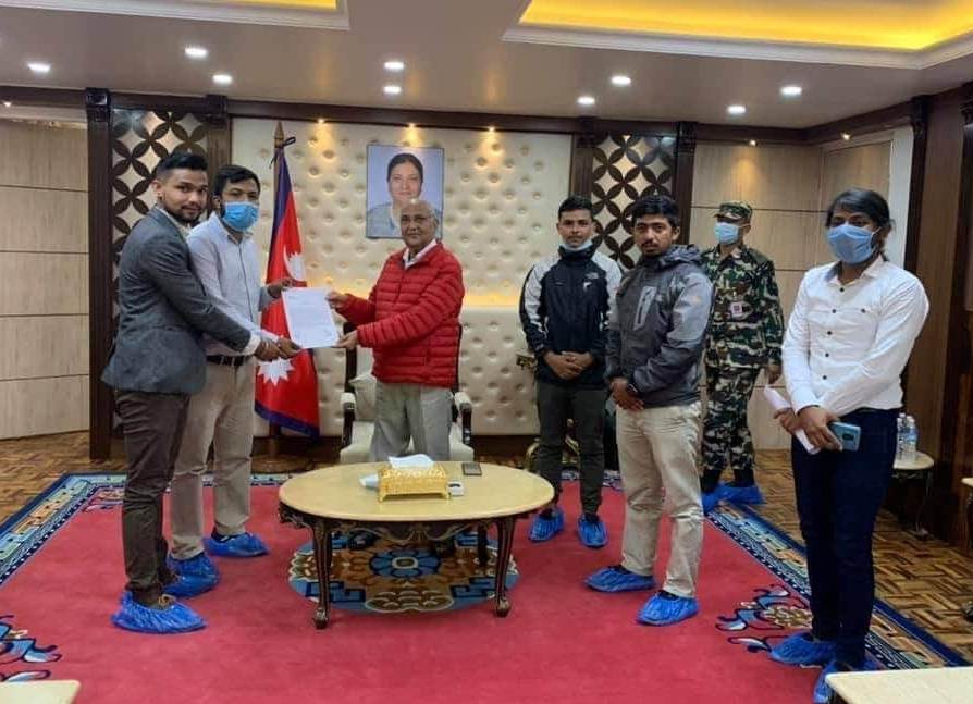 पोखरा विश्वविद्यालयको उपकुलपति माग्दै प्रधानमन्त्रीलाई ज्ञापनपत्र