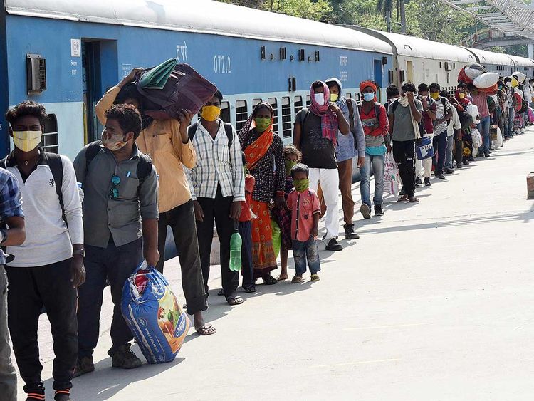 भारतले १० दिनभित्र २६ सय रेलबाट ३६ लाख आप्रवासी कामदारलाई घर पठाउँदै, नेपालतिर जोखिम 