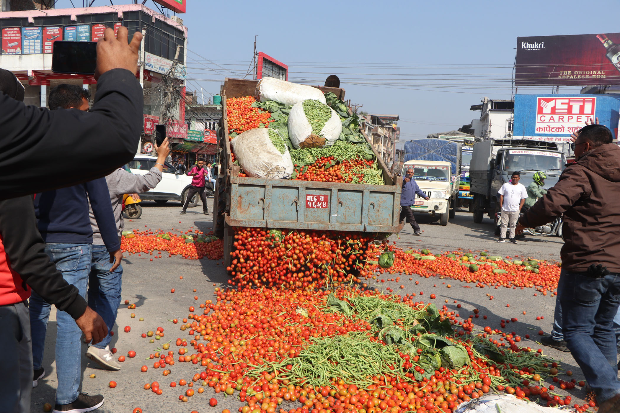 कृषिमन्त्री साहले भनिन् : चितवनका किसानले सडकमा तरकारी फालेर आन्दोलन गर्नु राम्रो भएन