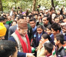 ​ढाका टोपीमा नरेन्द्र मोदी, हेर्नुस् चार फोटो