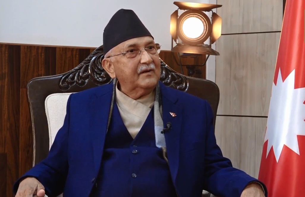 पार्टीको कारबाहीबारे ओलीको टिप्पणी : ‘बास बस्न दिएकैलाई घरबाट निकालेको घोषणा’