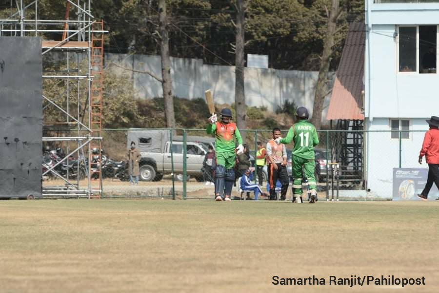 आर्मीले एपीएफलाई दियो २ सय १२रनको लक्ष्य, हरि चौहानको अर्धशतक