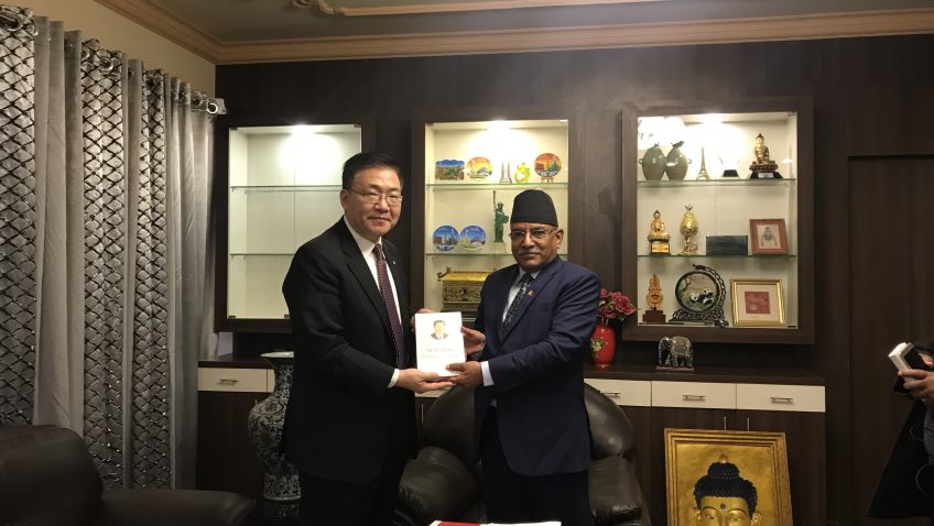 खुमलटार पुगेका चिनियाँ टोलीको जोड, 'नेकपा एकताबद्ध हुनुपर्छ' 