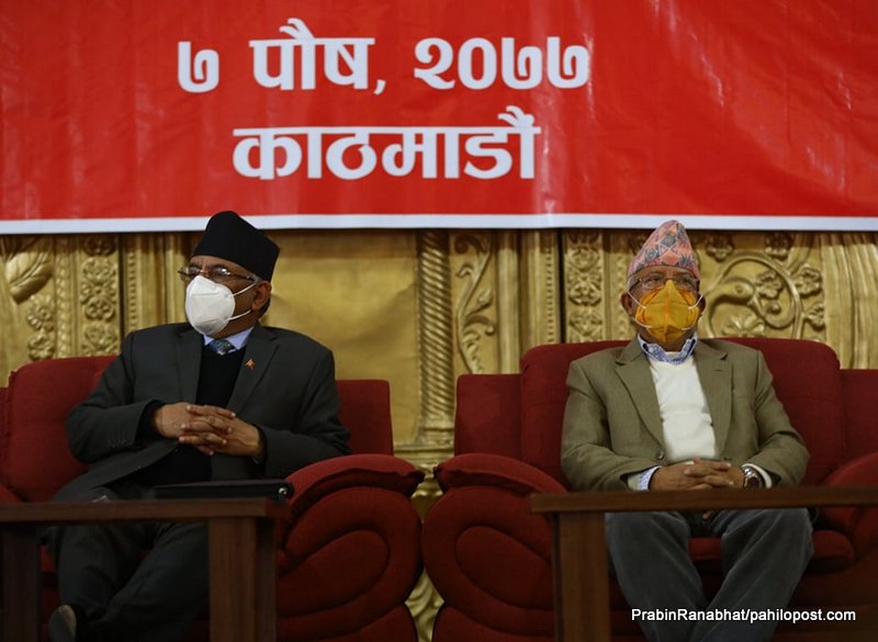 माधव नेपाललाई पार्टी अध्यक्ष बनाउने प्रचण्ड समूहको निर्णय, केन्द्रीय कमिटीले के गर्ला?