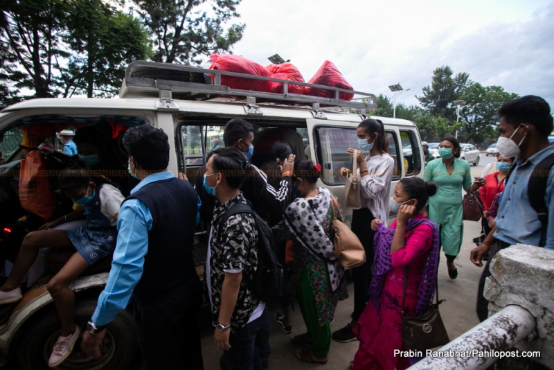 यातायात व्यवस्था विभागको अनुगमन : अधिकांश सवारी साधनले पालना गर्दैनन् स्वास्थ्य मापदण्ड