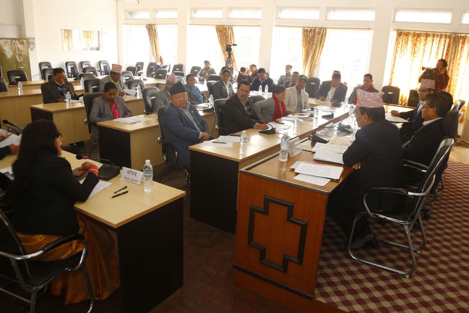 स्वास्थ्य सामाग्री खरिदबारे छानविन गर्दै लेखा समितिः ओम्नी तथा सेनाको खरिद आशंकाको दायरामा