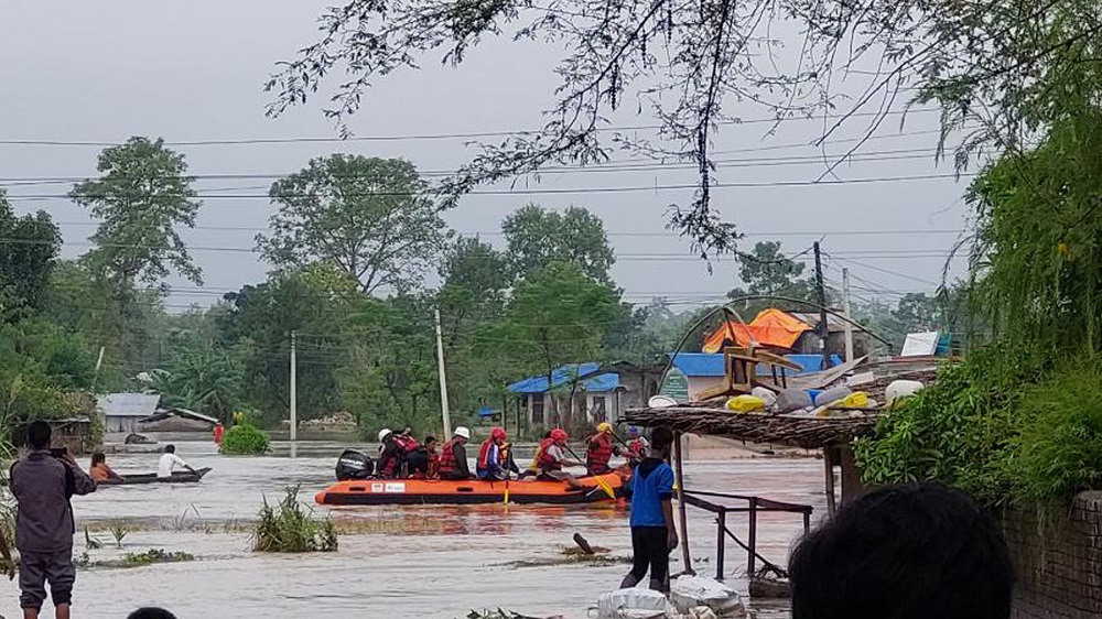 बाढीले जनजीवन अस्तव्यस्त : खेती गरेर जीविका चलाउने हामी अब के खाएर बाँच्ने होला?