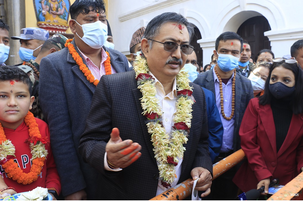 प्रधानमन्त्री र गृह मन्त्रालयबिच कुनै असमझदारी छैन : कार्यवाहक प्रधानमन्त्री खाँण, 'कांग्रेस सभापतिमा देउवा नै दोहोरिनुपर्छ'