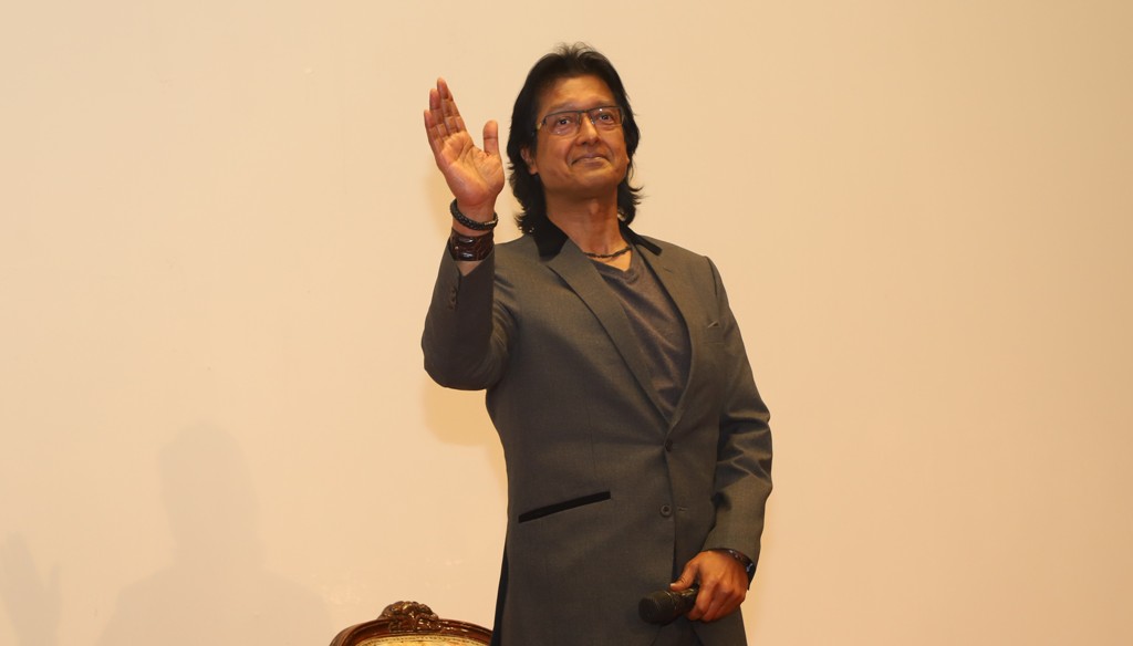 सरकारप्रति राजेश हमालको आक्रोश : विश्वमा नेपालको महामारीको चर्चा चल्यो तर हाम्रो संसदमा किन यो विषयको चर्चा सुनिनँ?