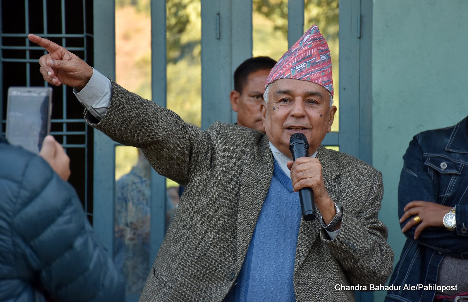 पाँच दिने पूर्वी जिल्ला भ्रमणमा निस्कँदै कांग्रेस वरिष्ठ नेता पौडेल