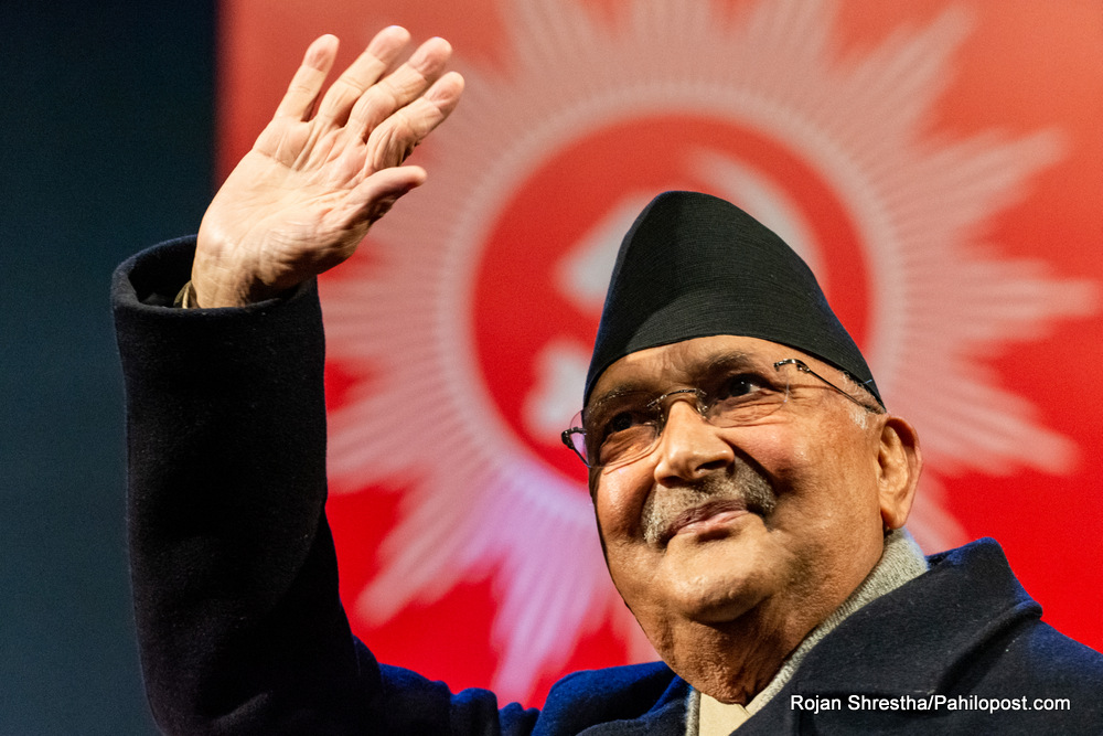 देउवालाई सूर्यमा भोट हाल्न ओलीको आग्रह, 'गठबन्धनलाई जनताको आँगनमा पछार्छौ'