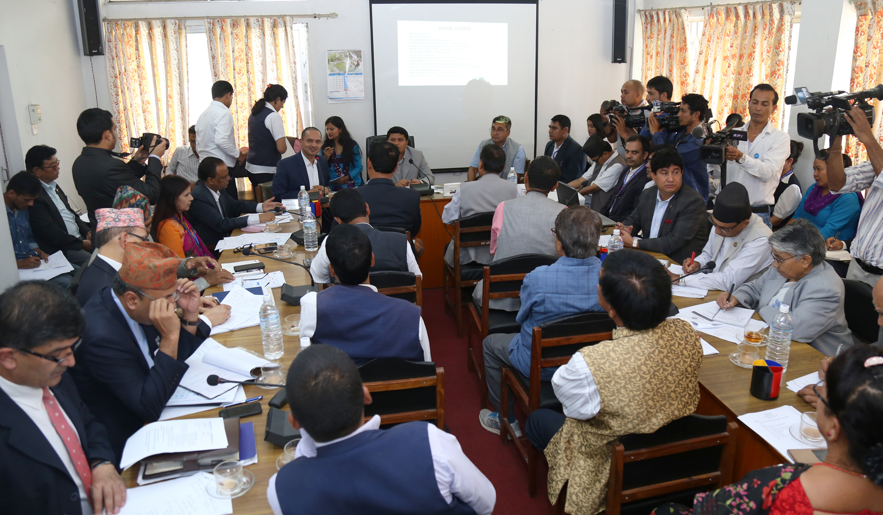 प्राधिकरणलाई विकास समितिको निर्देशनः जनतालाई अनुभूति हुने गरी  काम हुनुपर्‍यो
