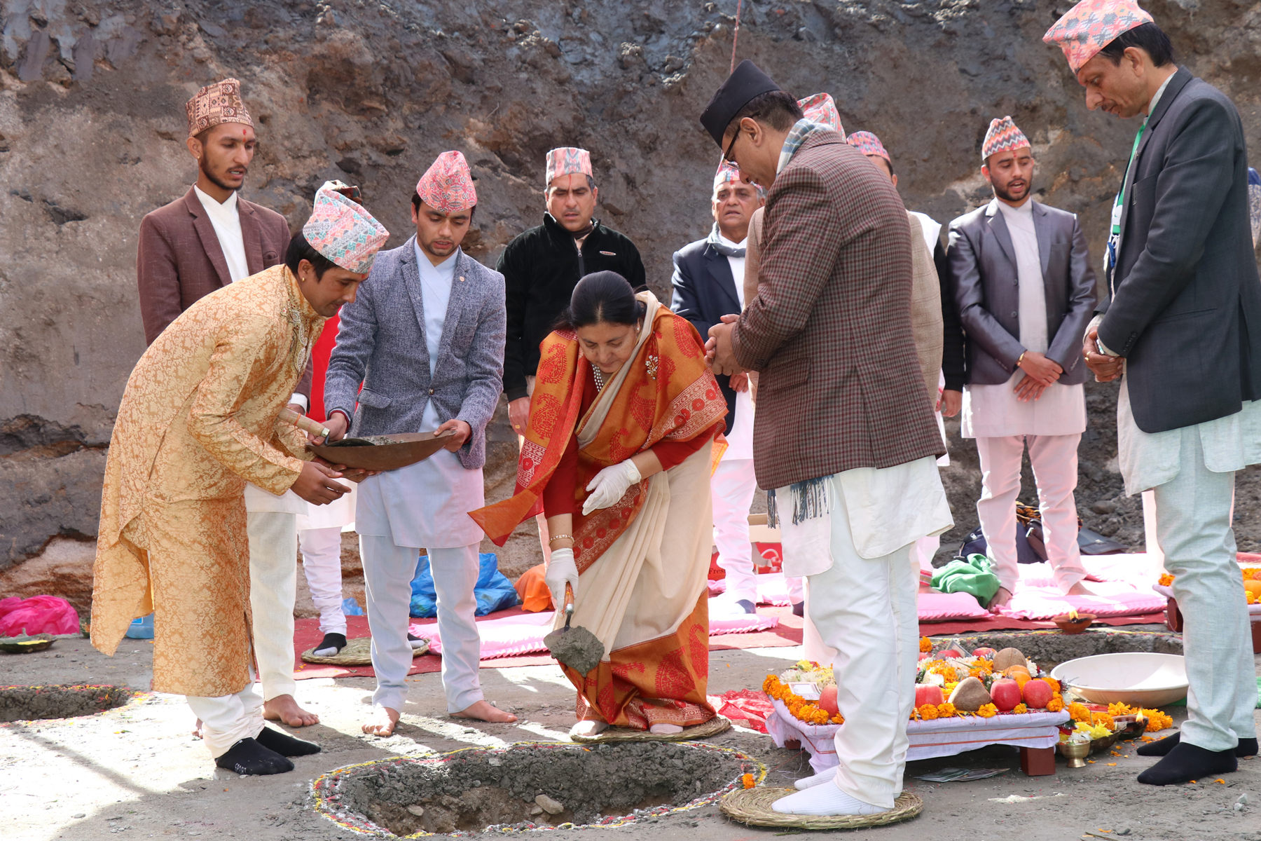 राष्ट्रपतिद्वारा महालेखा परीक्षकको कार्यालय भवन शिलान्यास