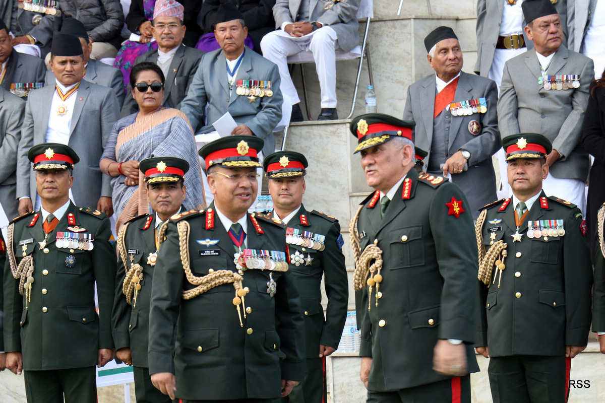 टुँडिखेलमा नेपाल आर्मीको ड्रेसमा भारतीय सेना प्रमुख, फोटोमा हेर्नुस् सेना दिवसका झाँकी