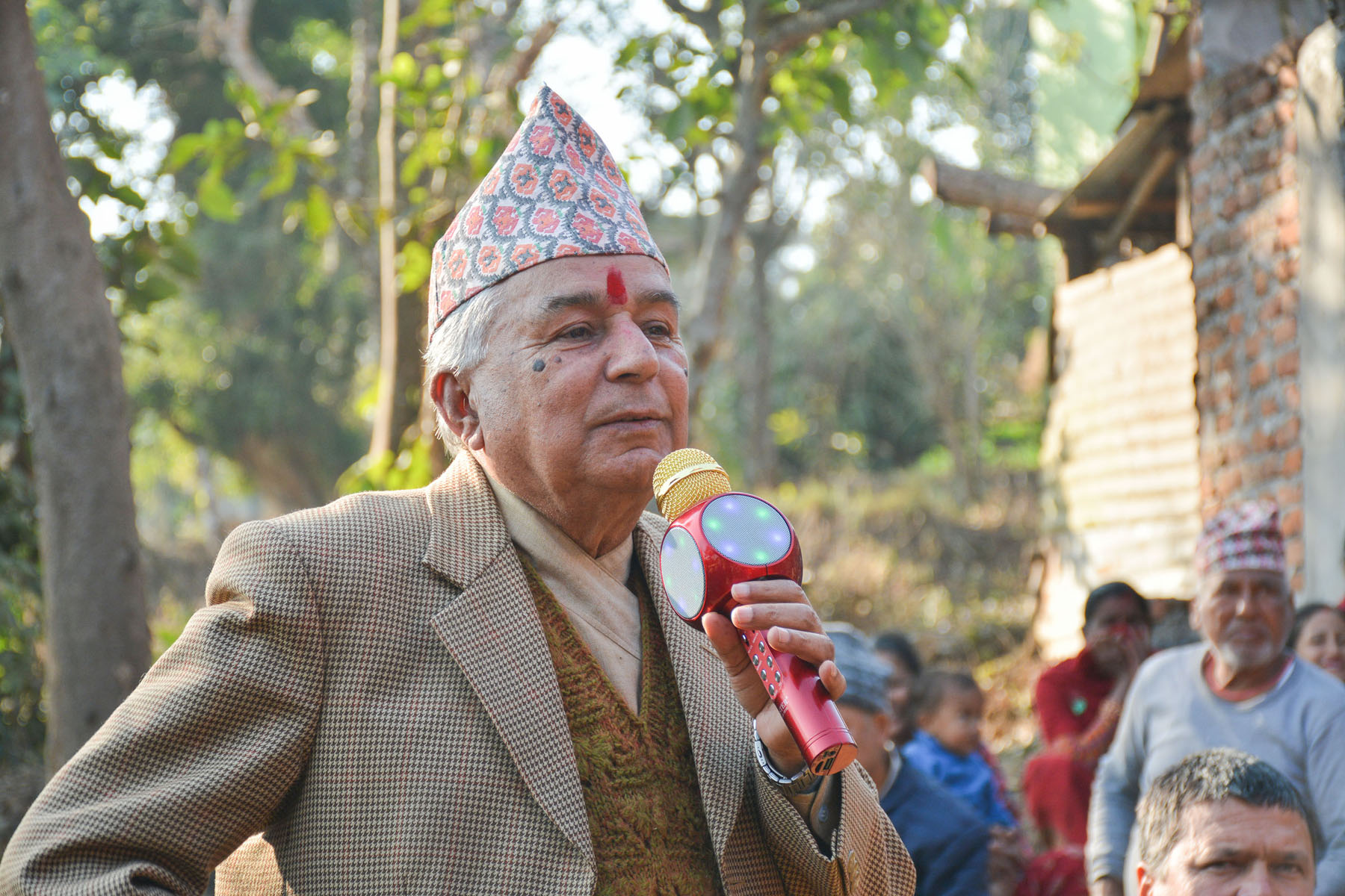 सभापतिसँग हात मिलाउँदैमा पार्टी एकता हुँदैन : रामचन्द्र पौडेल