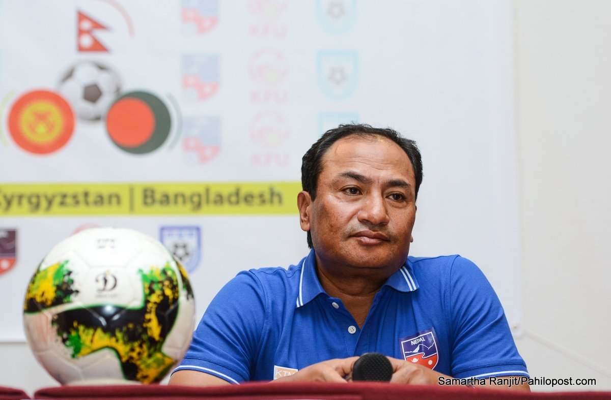 त्रिदेशीय फुटबल : 'वेट एण्ड सी' को रणनीतिमा नेपाल