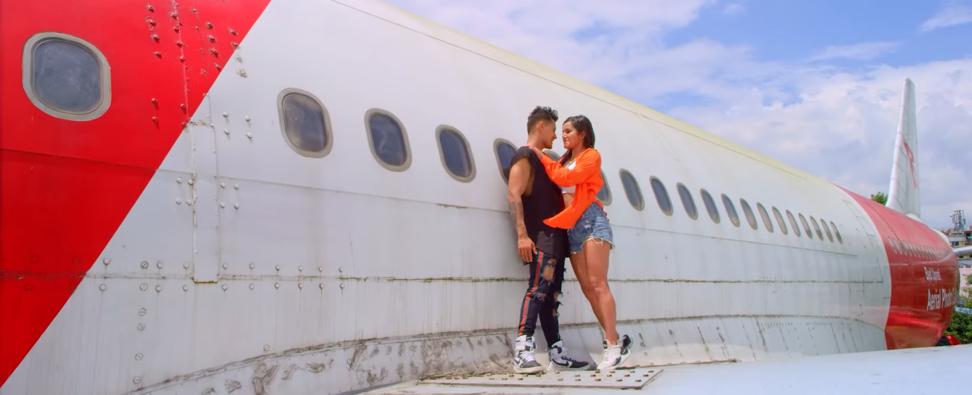 डान्सिङ नम्बर 'उडी जाने जेट'को भिडियो सार्वजनिक