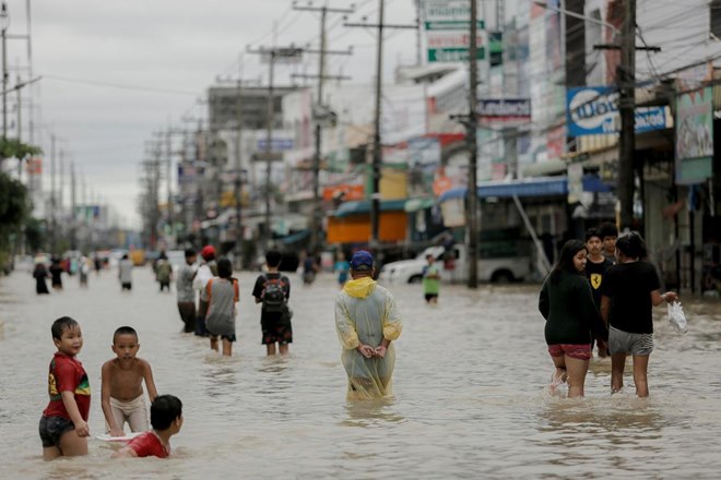 दक्षिणी थाइल्याण्डमा वाढीका कारण १५ जनाको मृत्यु, लाखौँ प्रभावित