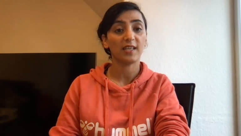  महिला फुटबललाई 'बोल्ड' हुन आह्वान गरेकी पूर्व कप्तानको फेरियो सुझाव : किट्सहरु जलाइदेउ, फोटोहरु डिलिट गर