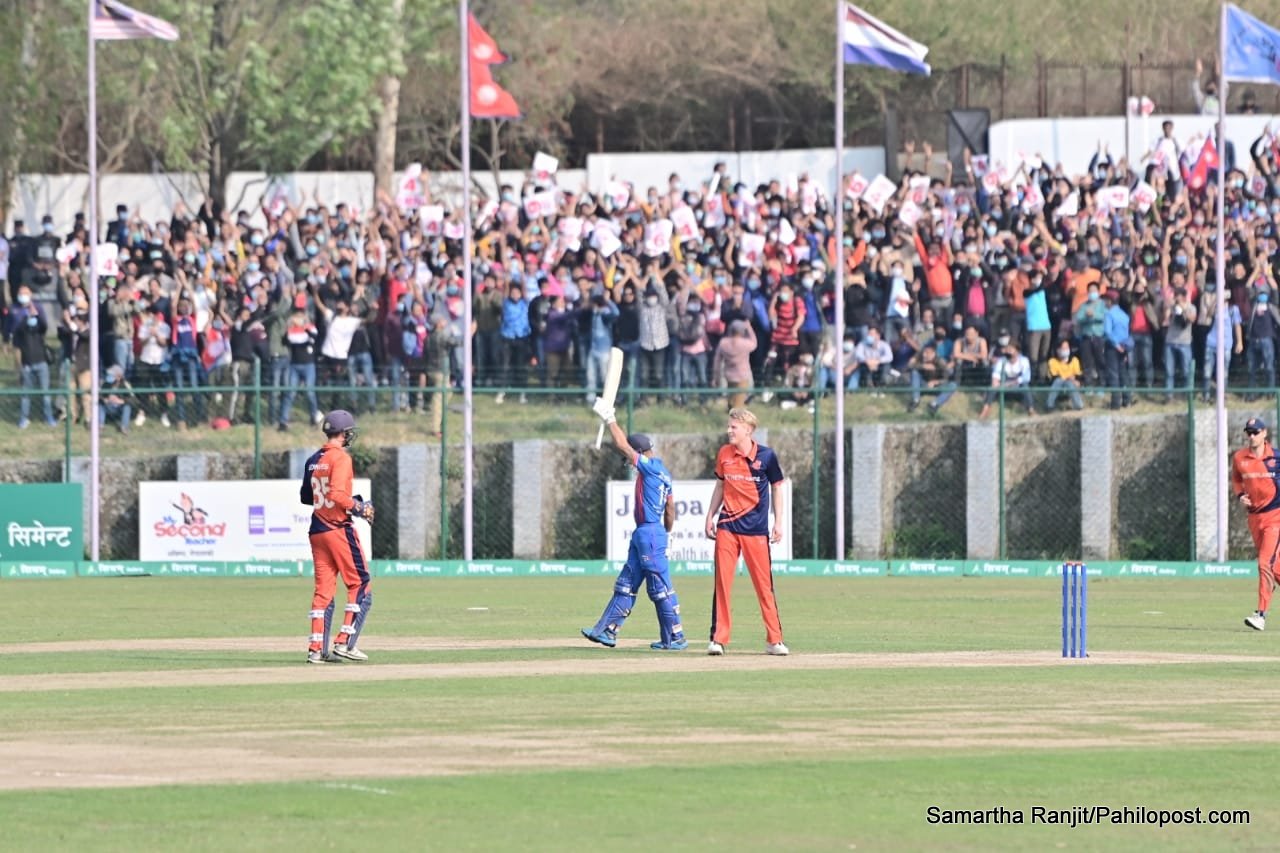 नेदरल्याण्डसलाई पछ्याउँदै नेपाल : डेभ्यु खेलमै कुशलको अर्ध शतक