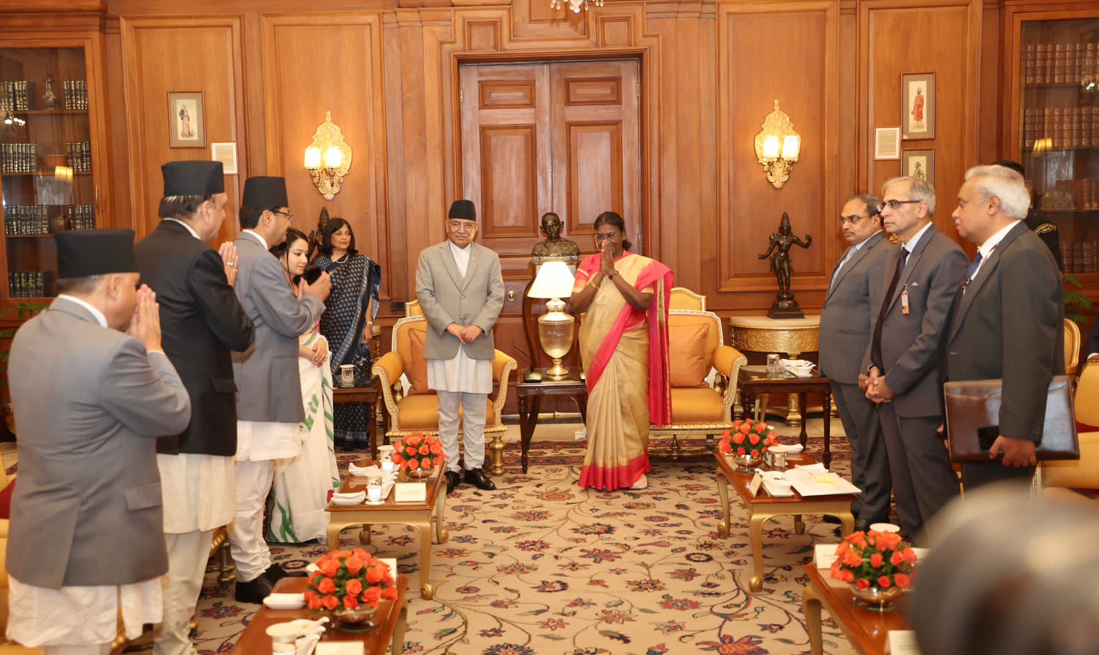 भारतीय राष्ट्रपति मुर्मूसँग प्रधानमन्त्री प्रचण्डको भेटवार्ता