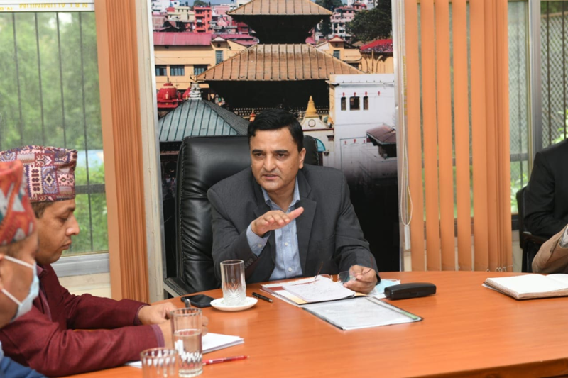 पशुपति क्षेत्र विकास कोषका पदाधिकारीलाई मन्त्री भट्टराईको चेतावनी : स्वर्ग जाने बाटोमा बसेर नर्क जाने काम नगर्नुस्