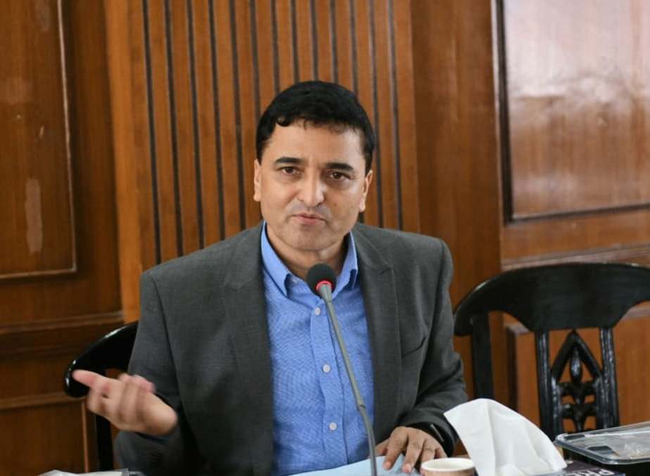 हिमाल आरोहण र पदयात्रा खुला गर्न पर्यटन मन्त्रालयले सीसीएमसीमा पठायो प्रस्ताव