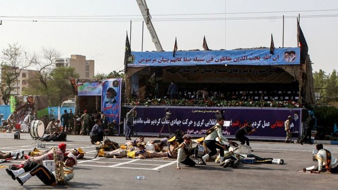 इरानमा सैन्य परेडका क्रममा आतंकवादी आक्रमण,  ११ जनाको मृत्यु