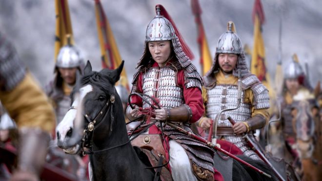 यस्तो छ अमेरिकी इपिक ड्रामा ‘मुलान’, डिजिटल प्ल्याटफर्ममार्फत् प्रदर्शन हुनुको चर्को आलोचना