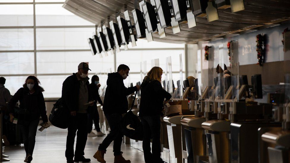 कोरोनाको बढ्दो त्रास, बेलायतबाट अमेरिका उड्नु अघि कोभिड-१९ को नेगेटिभ रिपोर्ट अनिवार्य