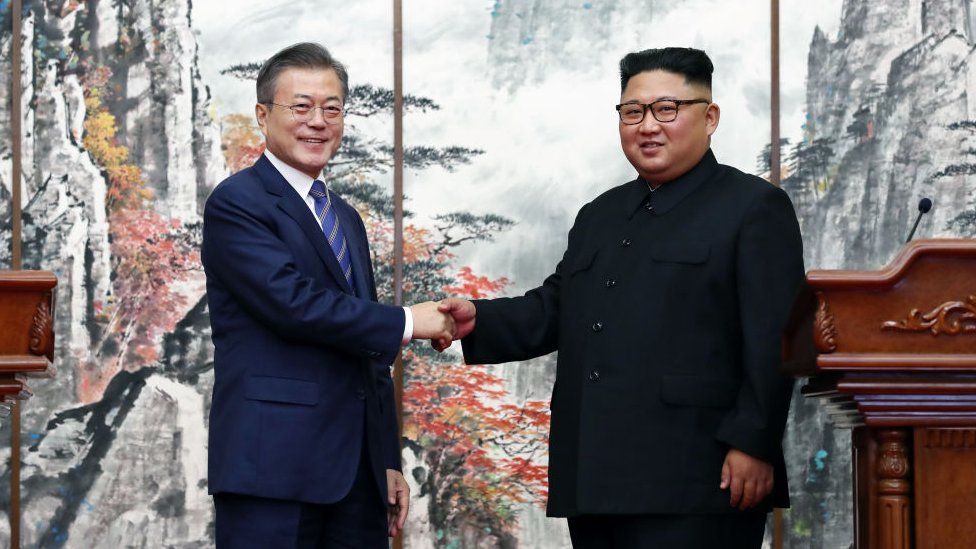 उत्तर कोरिया र दक्षिण कोरियाबिच एक वर्षपछि 'हटलाइन' सुरु 