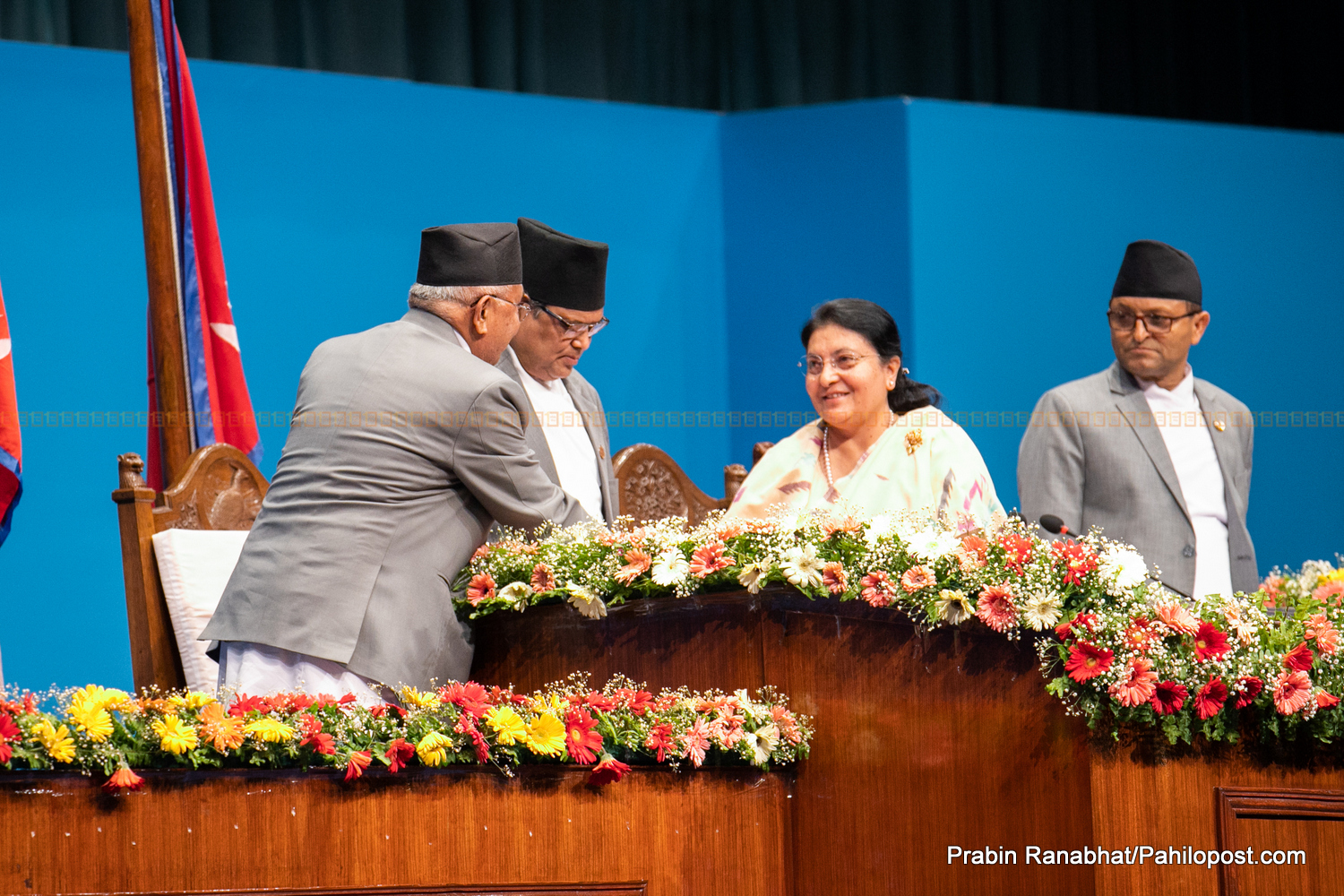 फ्याक्टचेक : प्रधानमन्त्री सही कि राष्ट्रपति? प्रम भन्छन्- ८ सय, राष्ट्रपति भन्छिन्- १६ सय किलोमिटर सडक कालोपत्रे