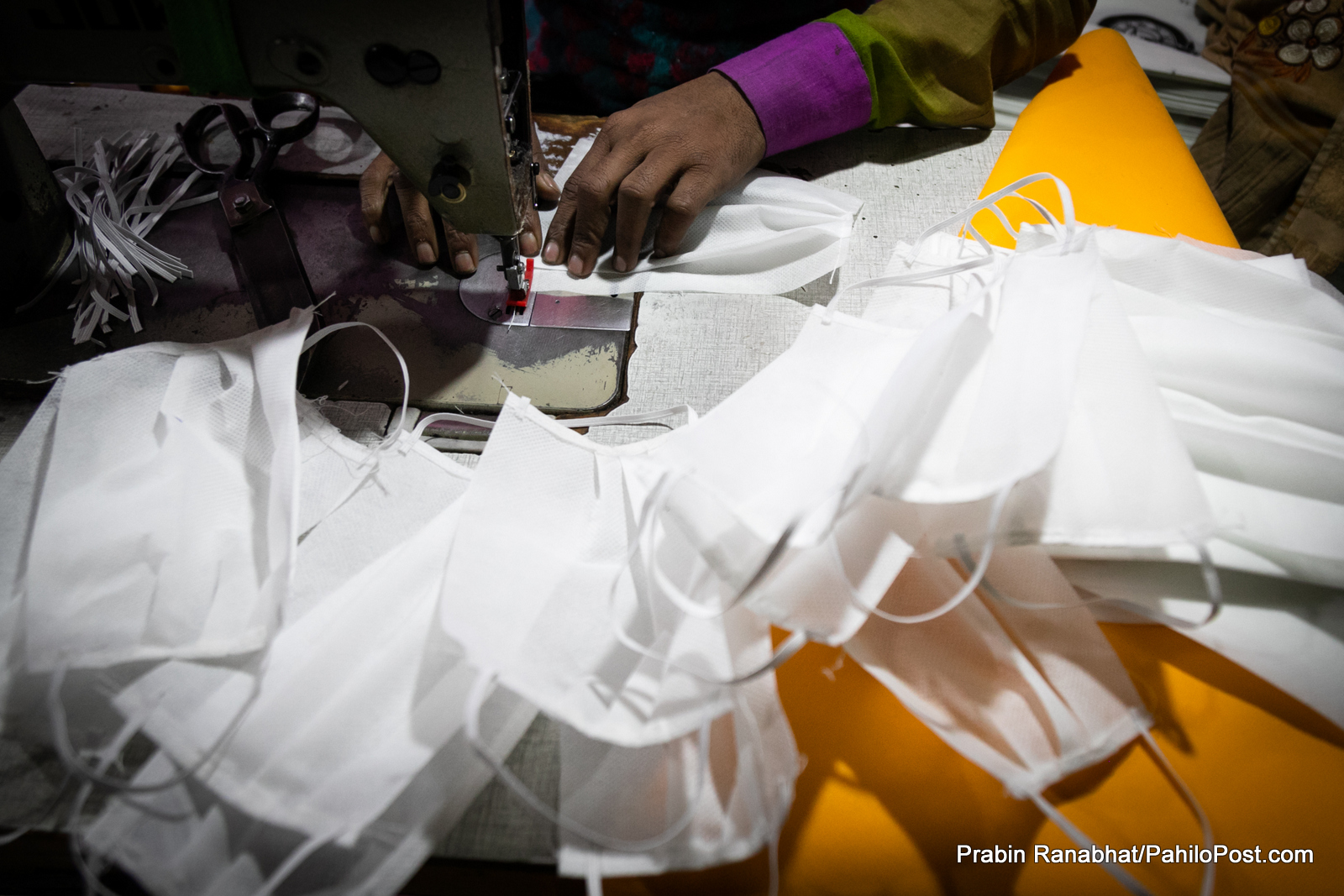 मास्क नलगाई घरबाट निस्किए अब प्रहरीले कारबाही गर्ने