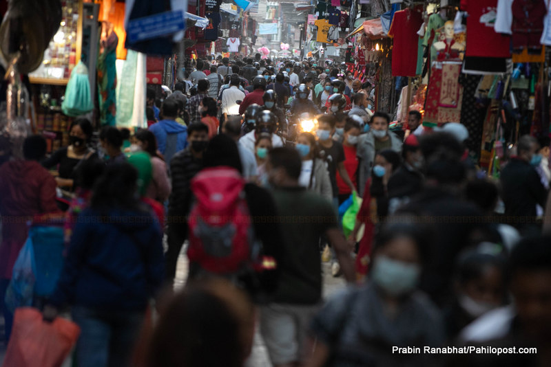 काठमाडौंले उकासेको संक्रमितको ग्राफ : थपिएका संक्रमितमध्ये ५५ प्रतिशत काठमाडौं उपत्यकामा मात्रै