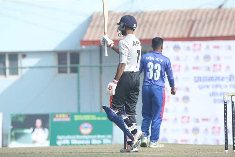 आशिफको अर्धशतकमा एपीएफले प्रदेश १ लाई दियो २ सय ४४ रनको लक्ष्य